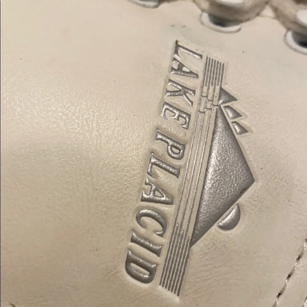 Lake Placid Shoes Size R2 - Picture 3 of 5